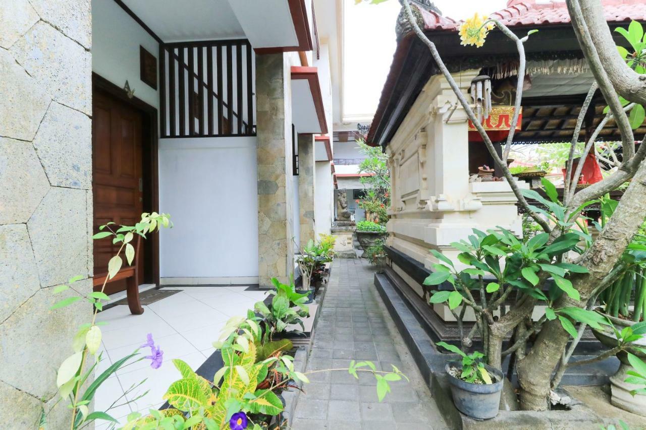 ปูรี จายาราจา เกสท์เฮาส์ Hotel กูตา ภายนอก รูปภาพ