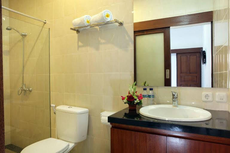 ปูรี จายาราจา เกสท์เฮาส์ Hotel กูตา ภายนอก รูปภาพ